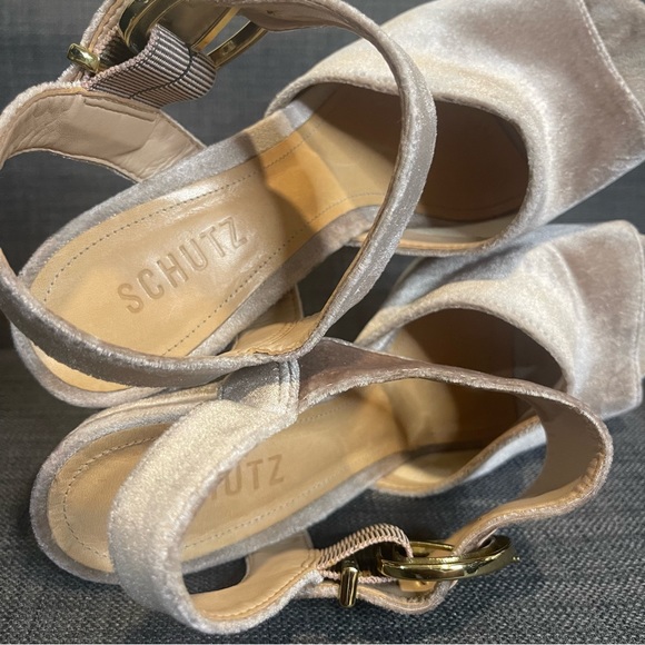 Schutz Thaise Pink Velvet Platforms - Picture 10 of 12